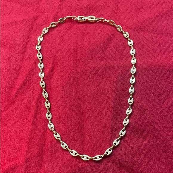 VINTAGE Givenchy NECKLACE EUC Gold - Picture 5 of 13